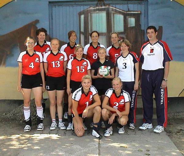 team2004_dress
